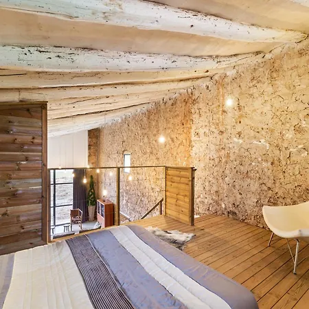Cozy Fraga Country Escape, Cleaning Included * 프라가